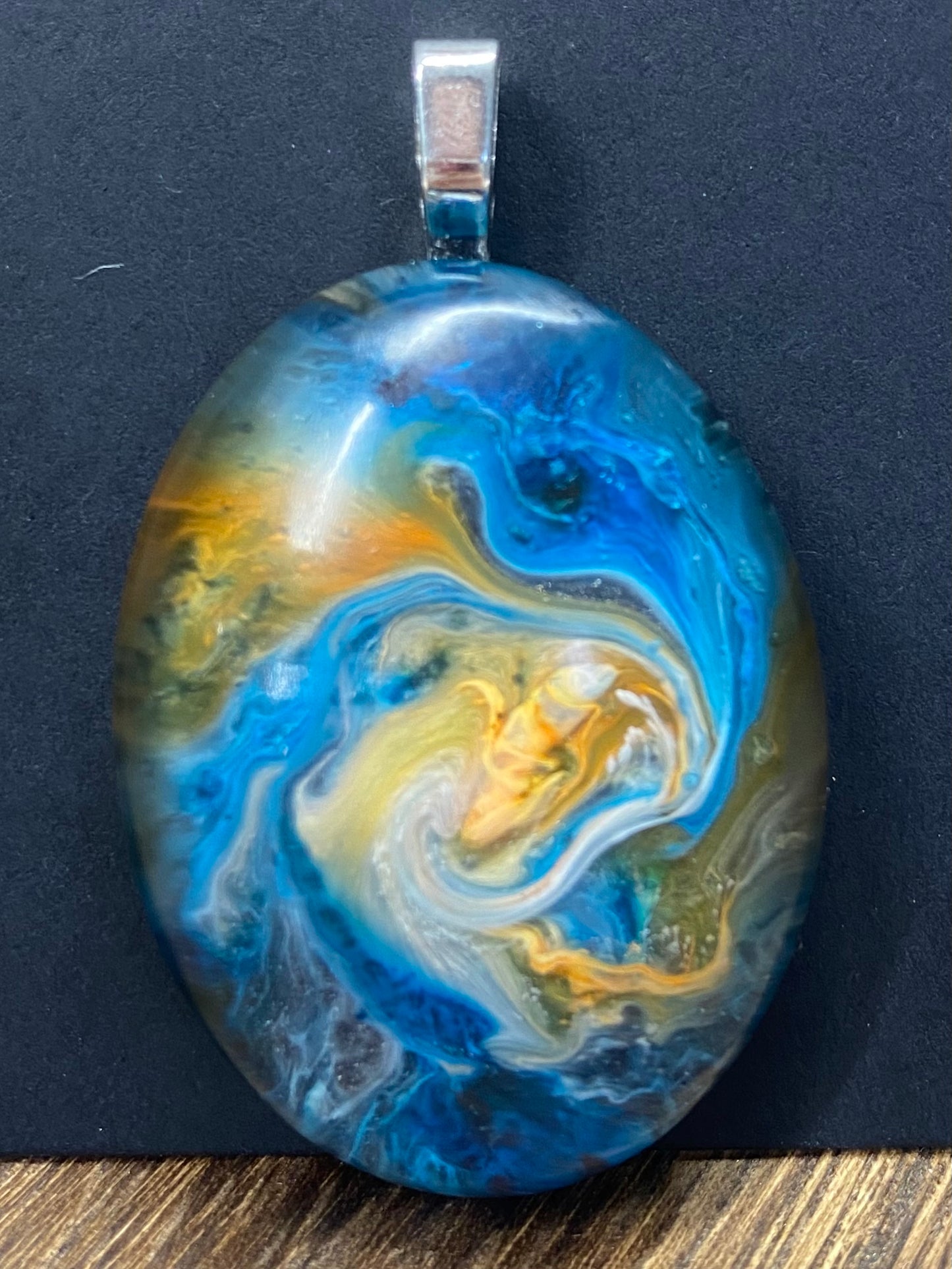 Petri Art Oval Pendant