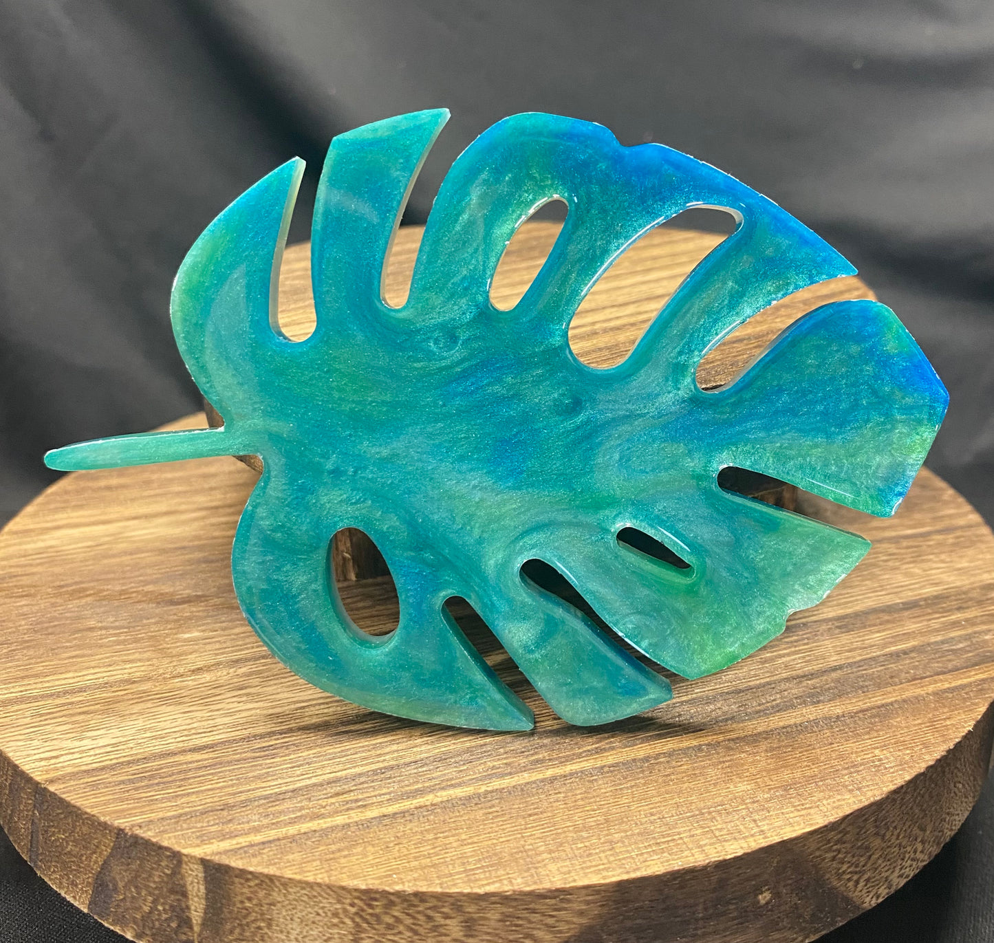 Monstera Leaf Decor Piece
