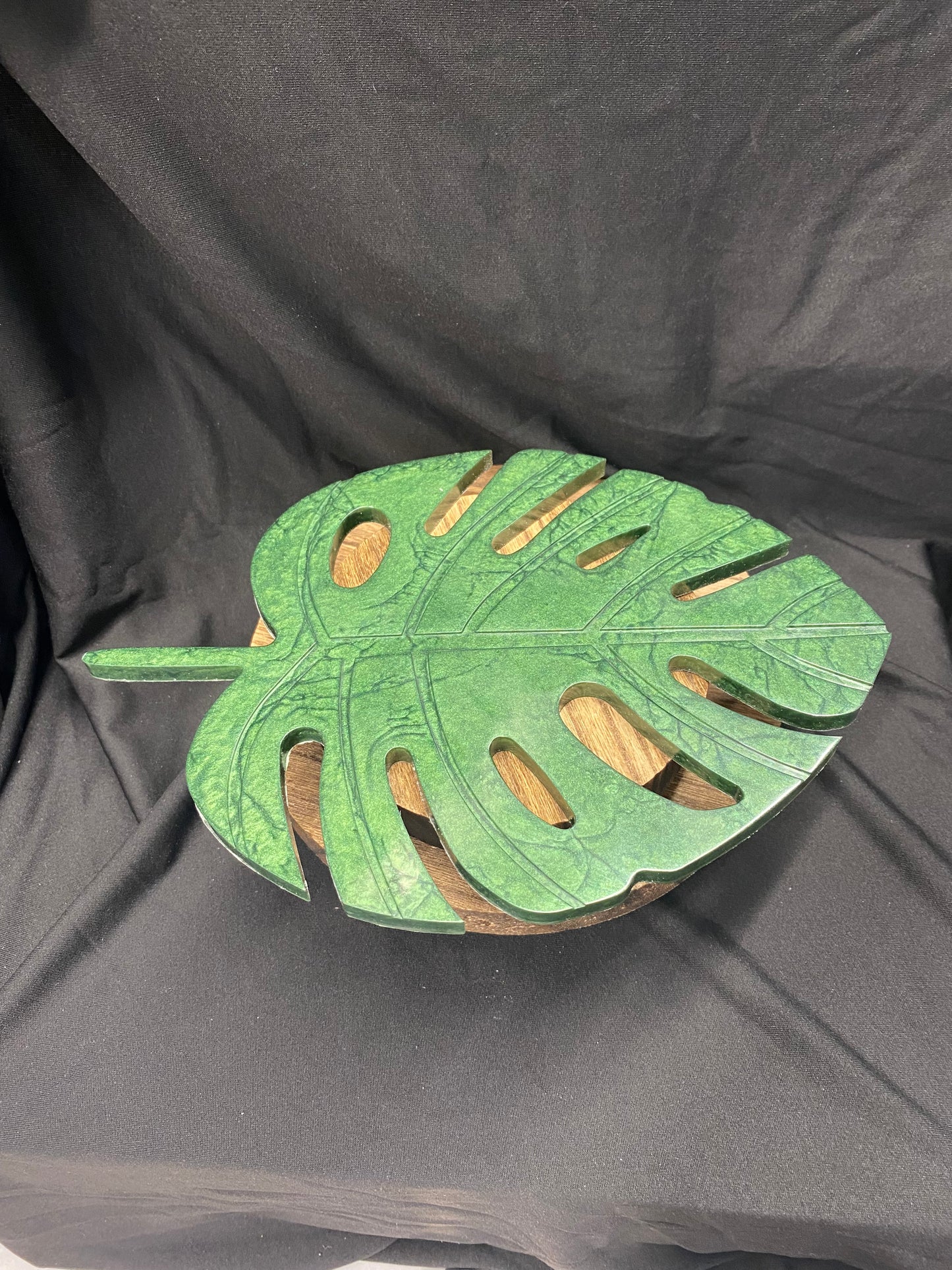Green Monstera Leaf