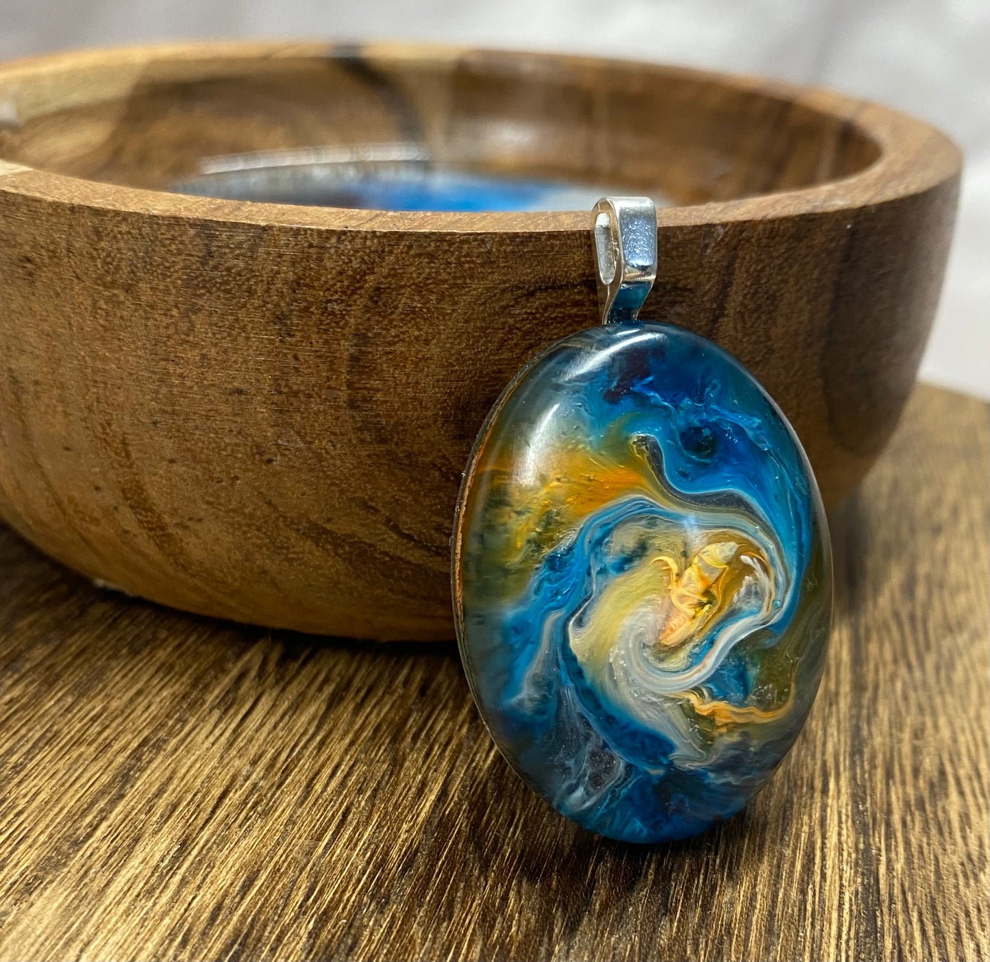Petri Art Oval Pendant