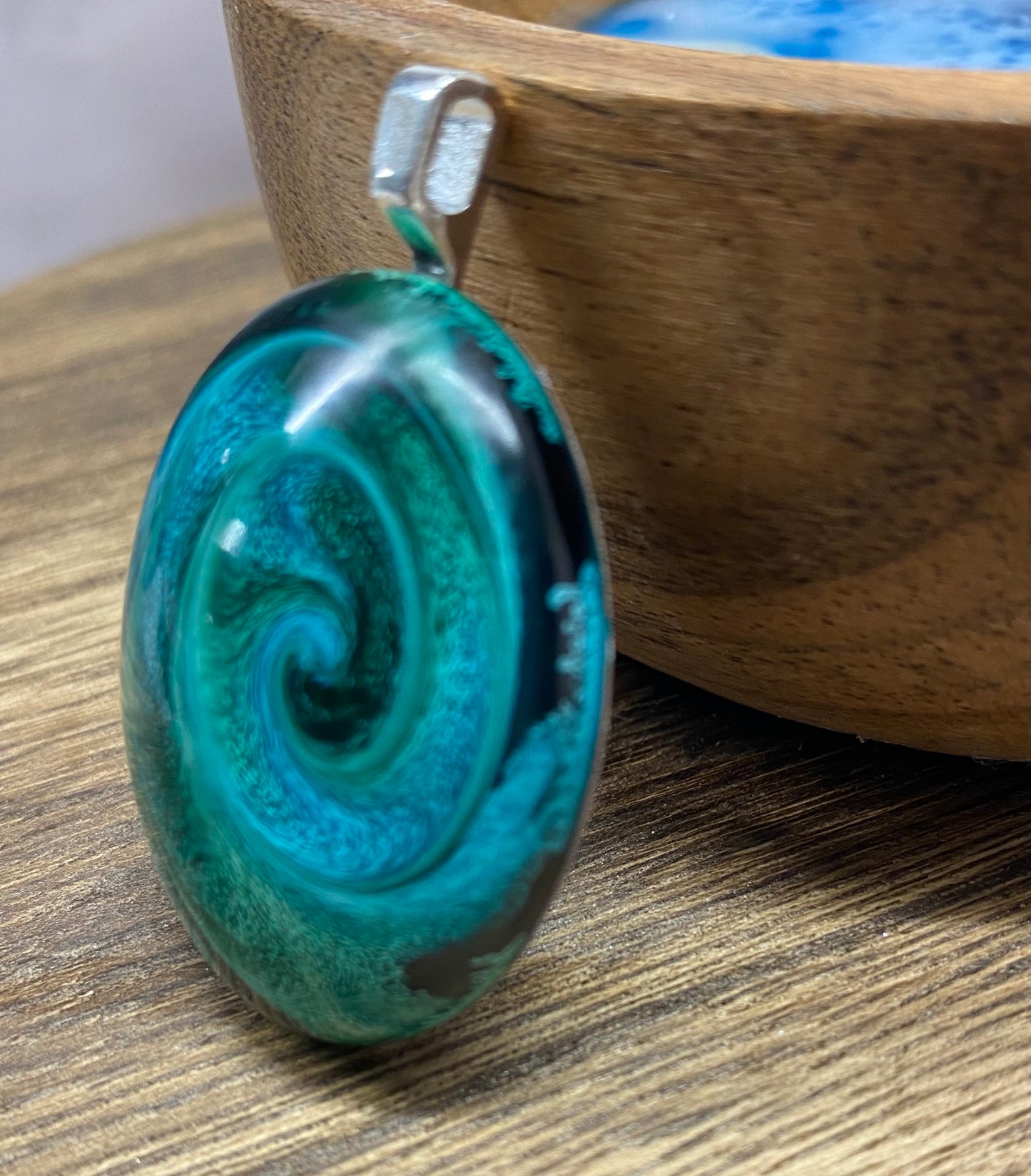 Petri Art Oval Pendant