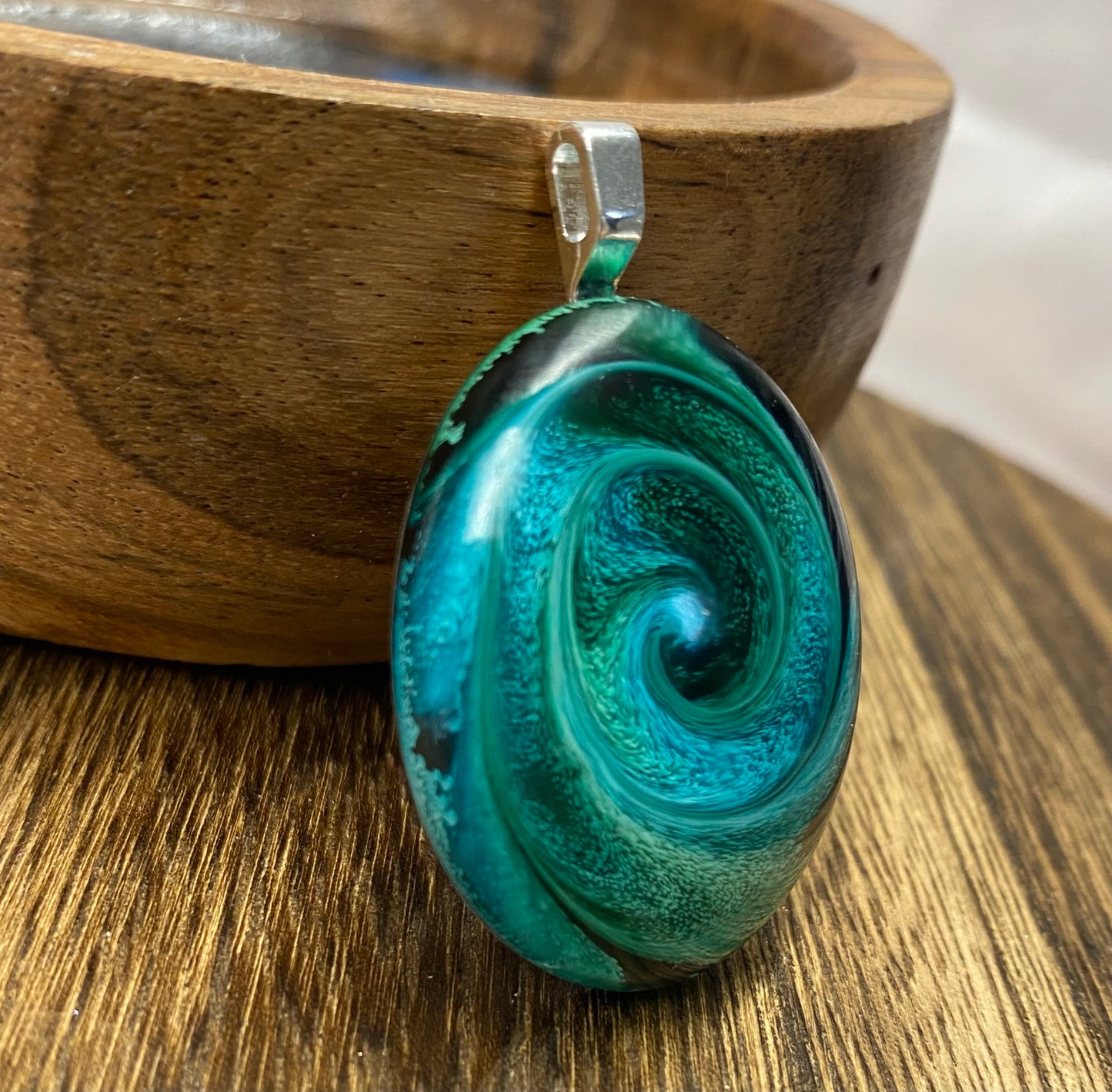 Petri Art Oval Pendant