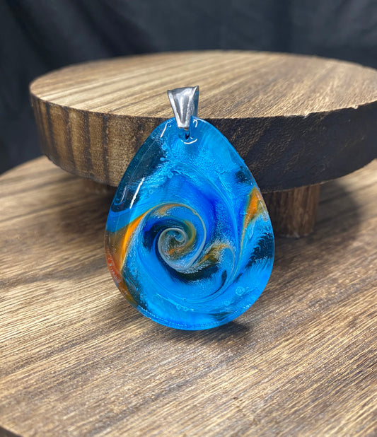 Petri Art Resin Jewelry Pendant
