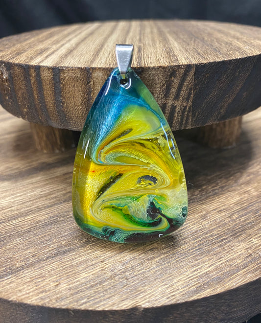 Petri Art Resin Jewelry Pendant