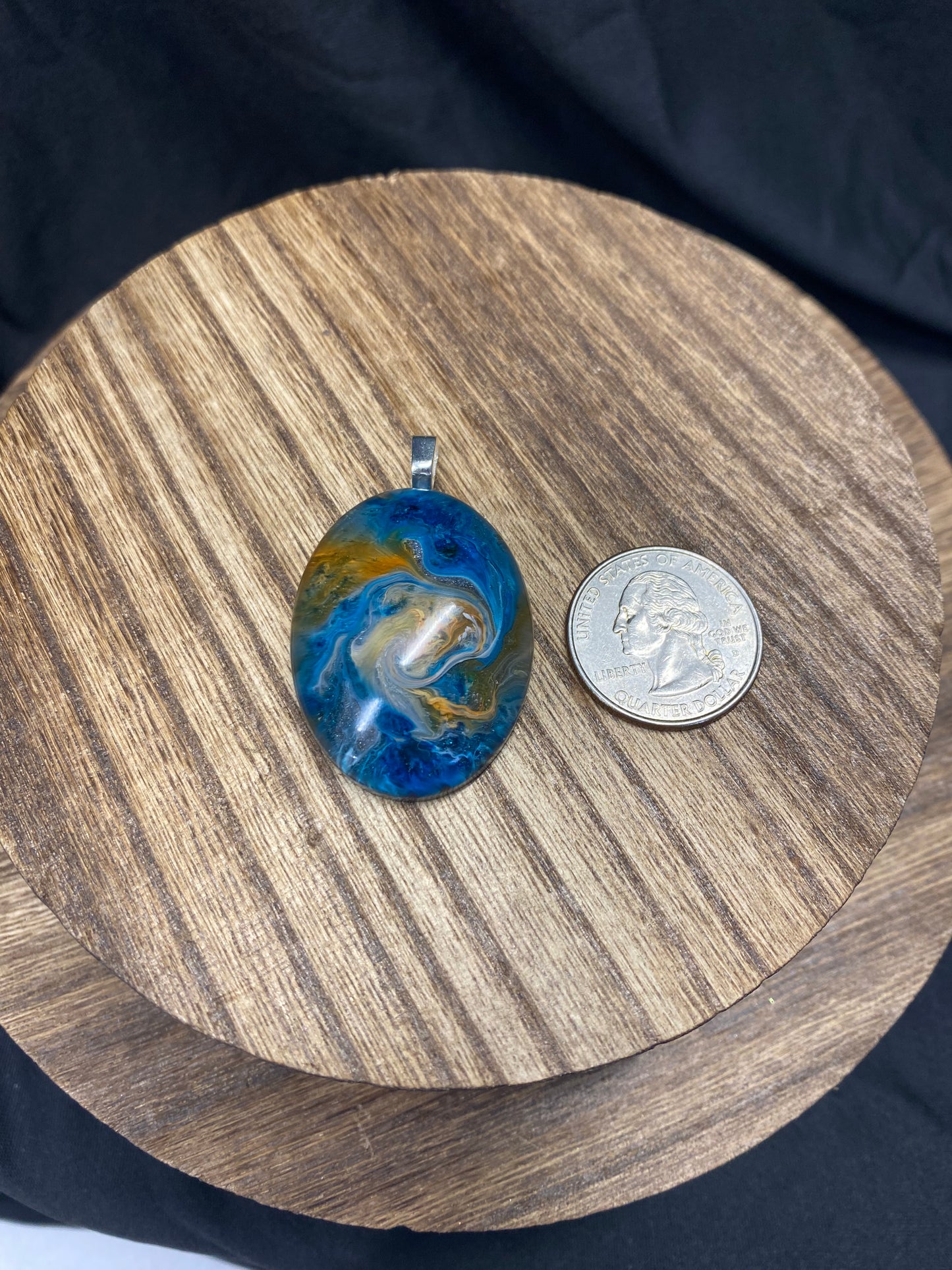 Petri Art Oval Pendant