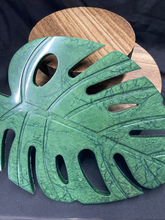 Green Monstera Leaf